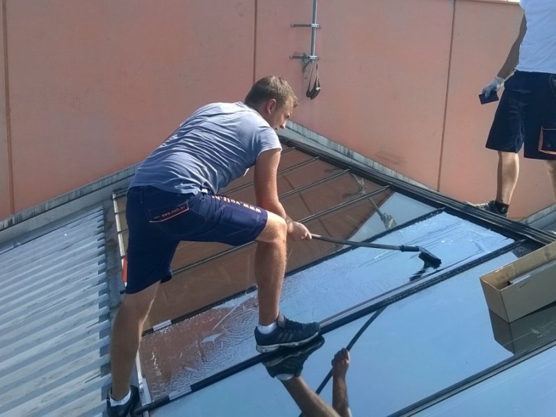  Postavljanje folije na krov BauWelt centra u Varaždinu 